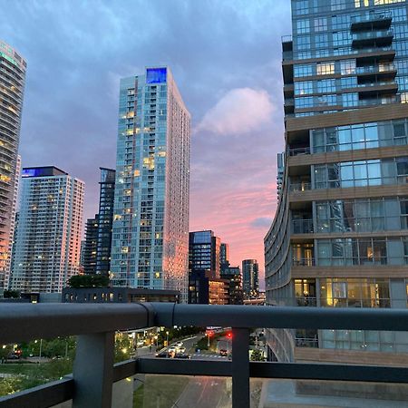 3Bdrm Lake View Condo In Торонто Екстер'єр фото